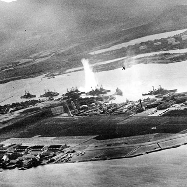 Attacco su Pearl Harbor (vista dagli aerei giapponesi)